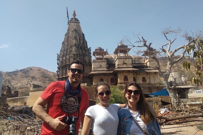 2 Day Jaipur Private Tour + Entry Tickets - Day 1: Panna Meena stepwell and Jal Mahal for the best pause in the Pink City