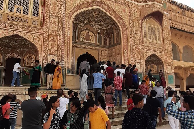 2 Days Private tour of Jaipur with Amber Fort and City Palace - Day 2 in the Pink City: City Palace, Jantar Mantar, and Hawa Mahal