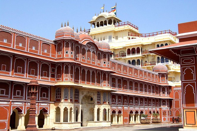 3 Days: Private Guided Tour Of Jaipur & Agra With Drop At Delhi - First Stop: Jaipur’s forts, palaces, and timekeeping