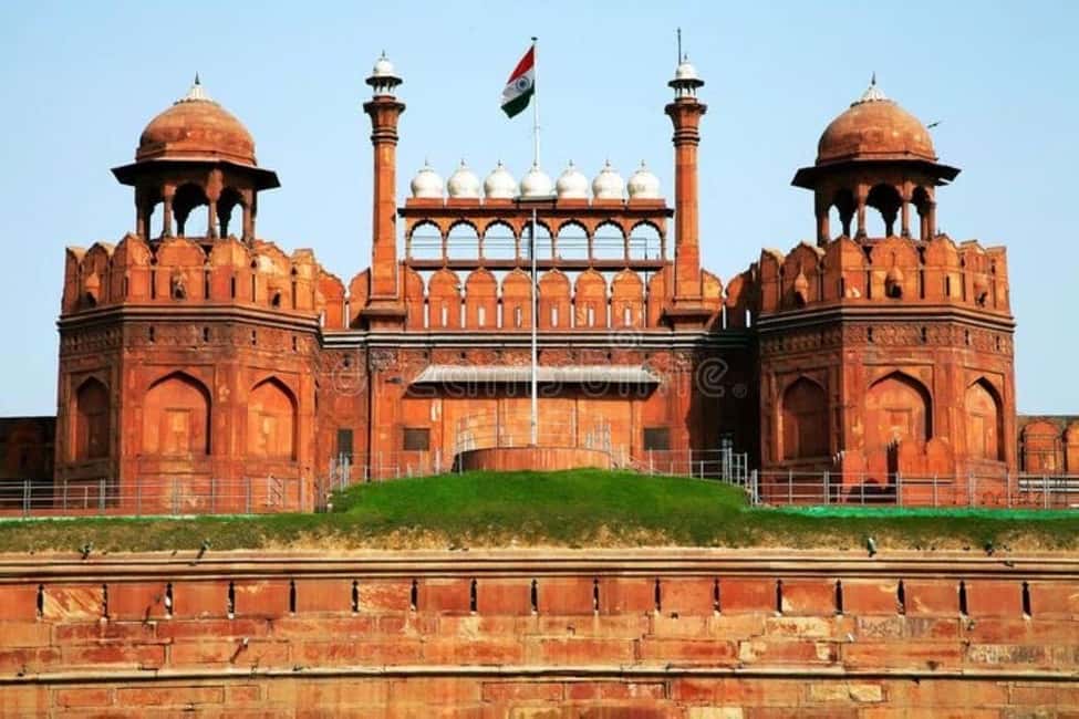 5 days Delhi Agra Jaipur private tour with Tiger safari - Day 3 in Agra: Taj Mahal early, then Fort and Baby Taj