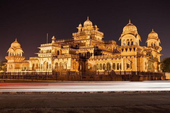 All inclusive Vegetarian Jaipur Food and Heritage Tour - Price and Logistics: Value for $44.02 in a 4-Hour Window