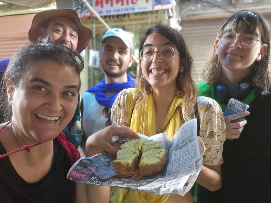 Best Food Tour in Jaipur - Meeting Tripolia Gate: Finding the Guide Fast (and Stress-Free)