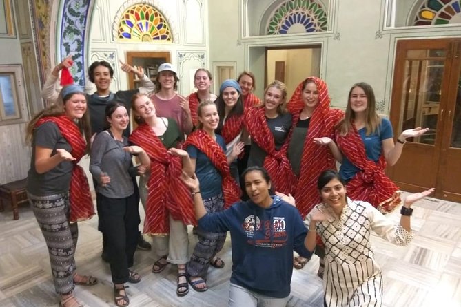 Bollywood Dance Class - Groove and shake on Hindi Movie hits ! - Key things to know before you go