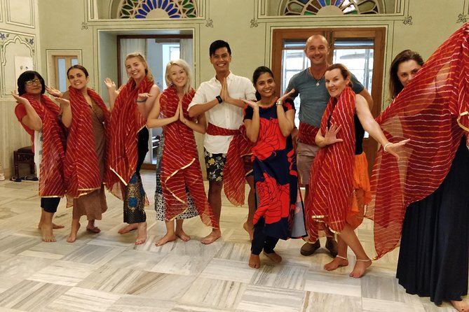 Bollywood Dance Class - Groove and shake on Hindi Movie hits ! - Timing and weather: two things you should plan around
