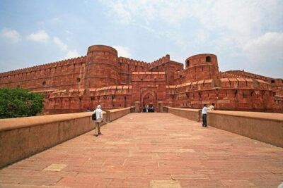 Day Trip to The Taj Mahal and Agra with Fatehpur Sikri from Jaipur - The Taj Mahal: how the guide helps you see more than a postcard