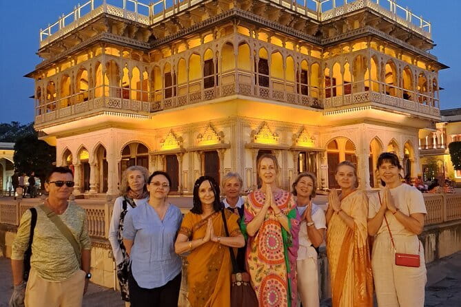 Delhi to Jaipur Pink City Tour with Government Approved Guide - Key things that make this day trip work