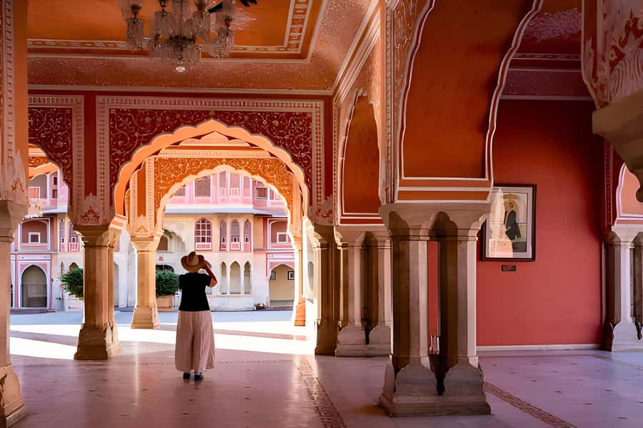 From Delhi: Jaipur Sightseeing Day Tour with Hotel Pickup - Albert Hall Museum: a historical finish you can actually follow