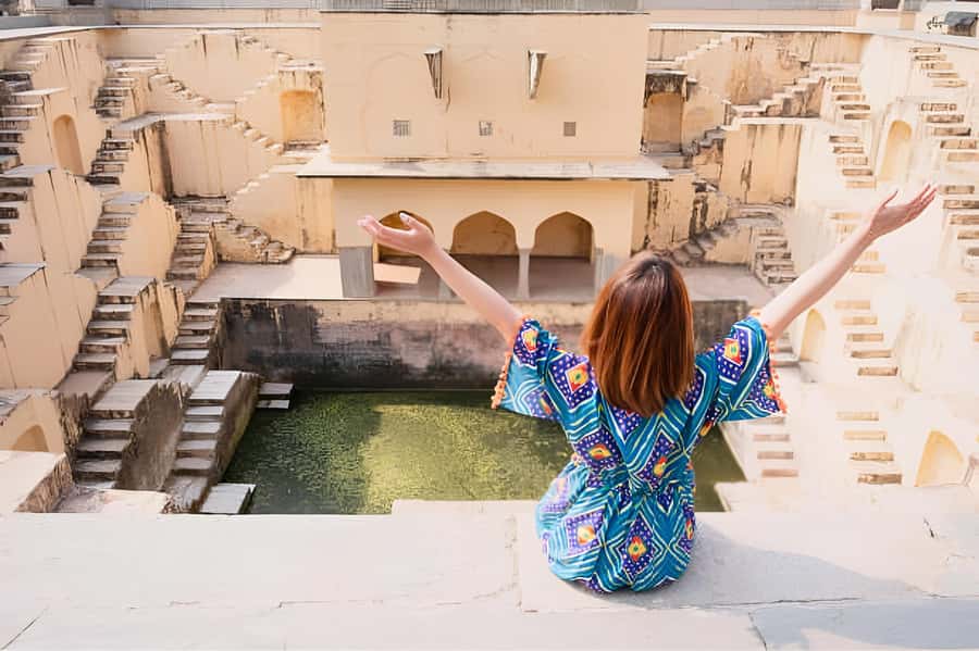From Delhi: Jaipur Sightseeing Day Tour with Hotel Pickup - The AC drive: 5 hours each way and how to make it feel shorter