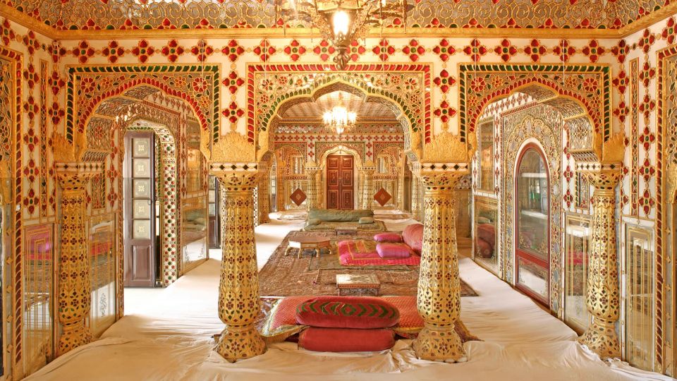 From New Delhi: Jaipur Tour by Fast Train or by Private Car - Hawa Mahal’s Latticework and the 953 Windows