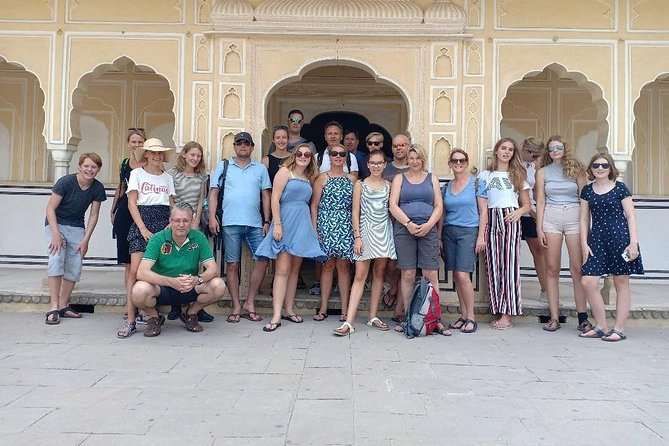 Full-Day Jaipur Private Sightseeing Tour by Car with Guide - Amer Fort Area: What You’ll See in the First Major Stop