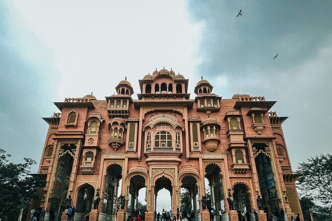 Full Day Old City Private Tour with Local Market visit in Jaipur - Panna Meena ka Kund: A Short, Cool Break in the Amer Area