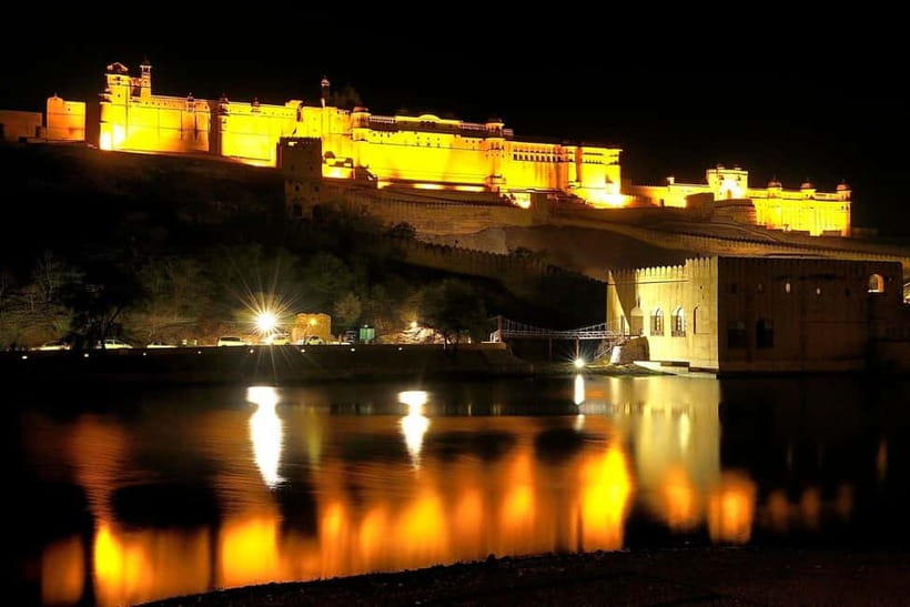 Jaipur: Amber Fort Light & Sound Show with Dinner - Amer Fort at Night: Why the Light-and-Sound Format Works