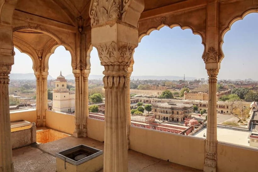 Jaipur: Amber Fort, Stepwell & Jal Mahal with Pickup - Private Pickup and Drop-Off: Jaipur Logistics Made Easier