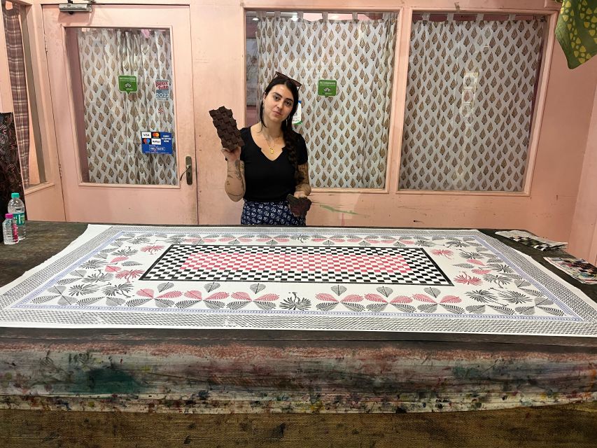 Jaipur: Block Printing Workshop In the Heart of City Center - The people part: private instruction, chai breaks, and a relaxed vibe