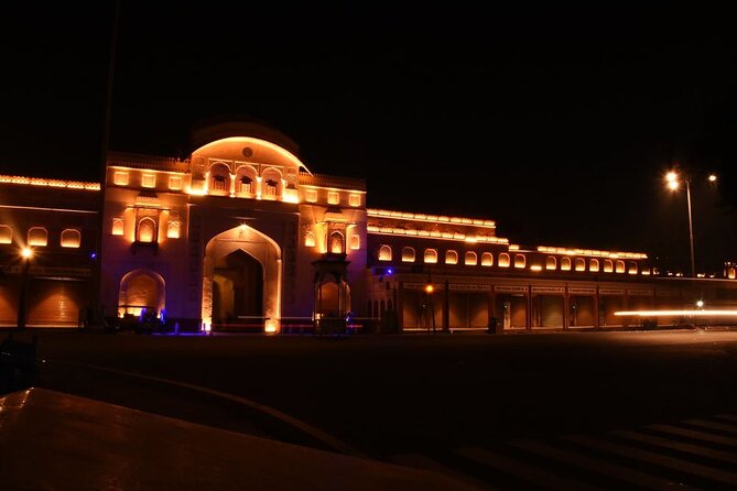 Jaipur by Night Evening Tour with Nahargarh Fort Views - Hawa Mahal at Night: What to Look For