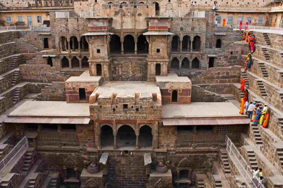 Jaipur: Chand Baori & Bhangarh Fort tour - All Inclusive - A day trip built around two very different worlds