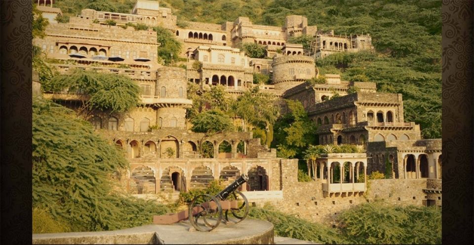 Jaipur: Chand Baori & Bhangarh Fort tour - All Inclusive - After Chand Baori: moving from guided history to ruins at your pace