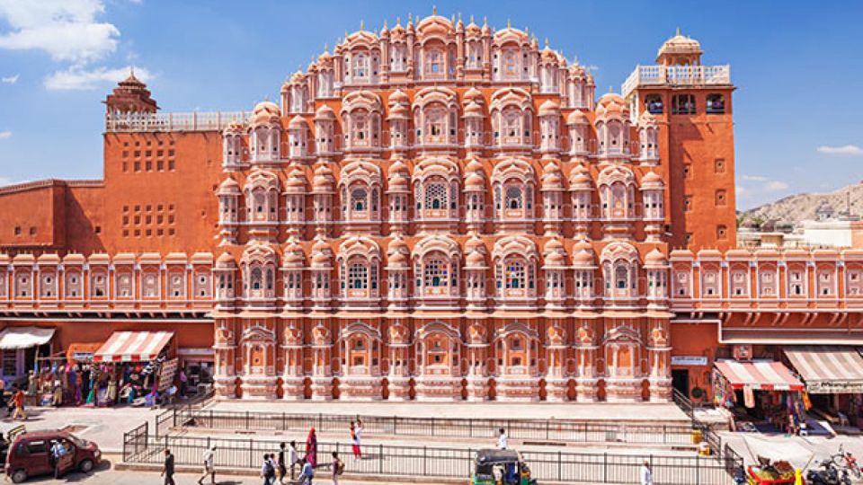 Jaipur: City Sightseeing Private Full-Day Guided Tour - City Palace: Jaipur’s royal complex and the home of the erstwhile family