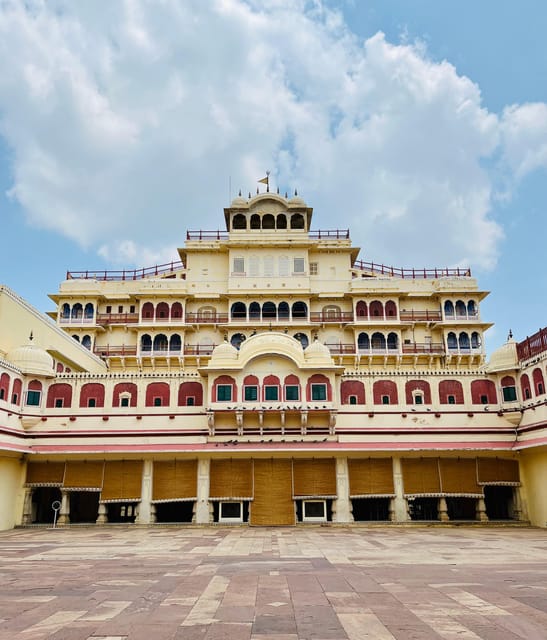 Jaipur: City Tour Full-Day Sightseeing with Guide - Hawa Mahal to Panna Meena ka Kund: A Start With Angles and Atmosphere
