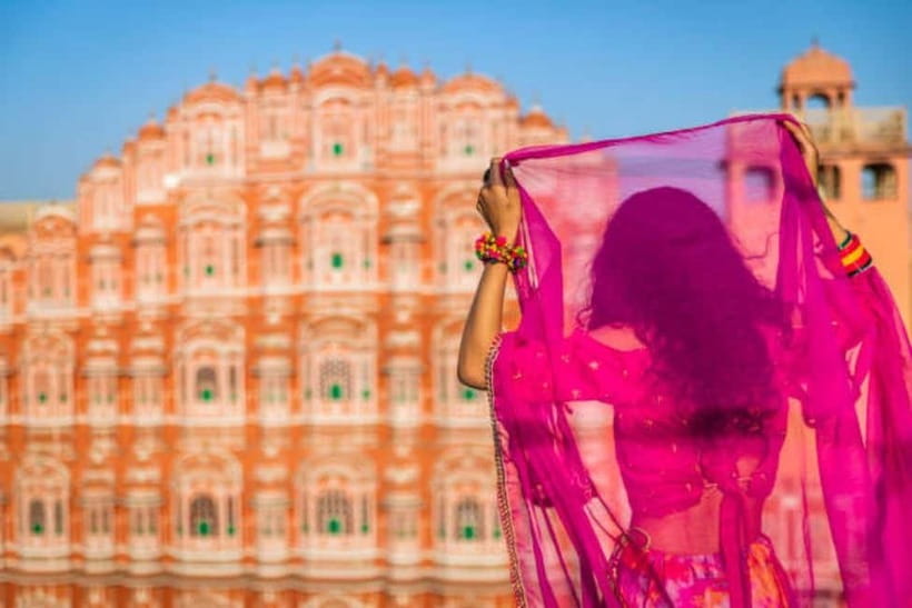 Jaipur: Full Day City sightseeing with Car, Guide & Lunch - Amber Fort: The Fort That Explains Jaipur’s Power