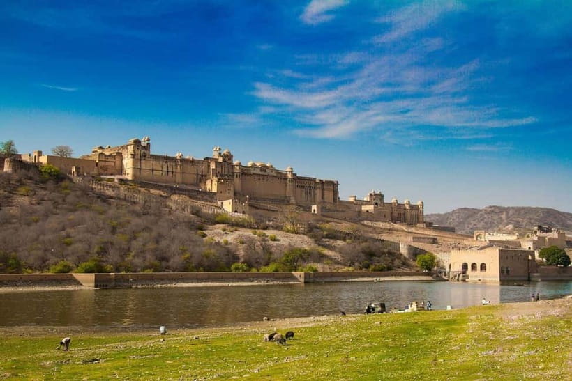 Jaipur: Full Day City sightseeing with Car, Guide & Lunch - Jantar Mantar: Ancient Science You Can Actually See Working