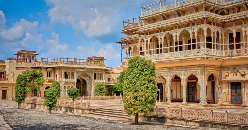 Jaipur: Full-Day Private City Tour by Car with Guide - Jantar Mantar UNESCO: 18th-Century Science That Still Works