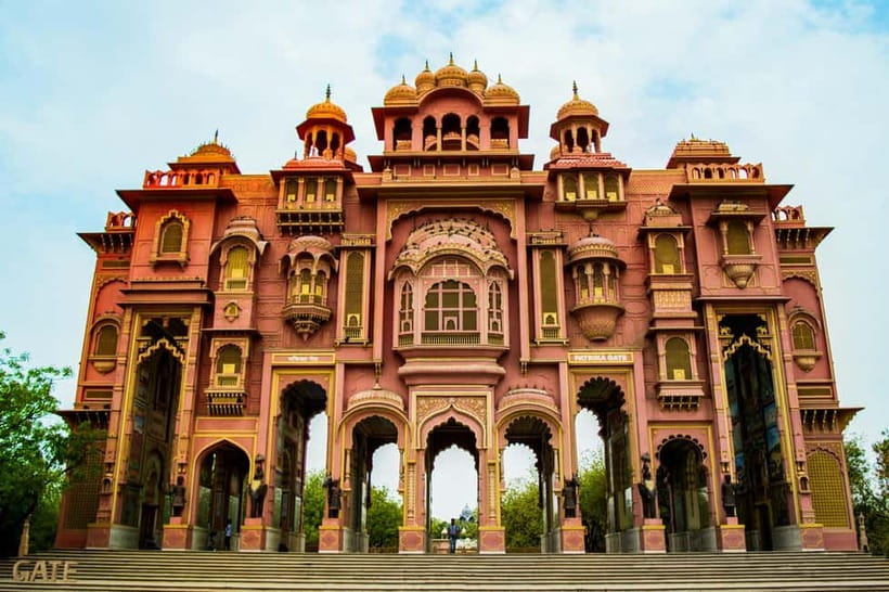 Jaipur: Full-Day Sightseeing Tour with Guide and Lunch - Amber Fort: panoramic views plus palace-architecture mixing