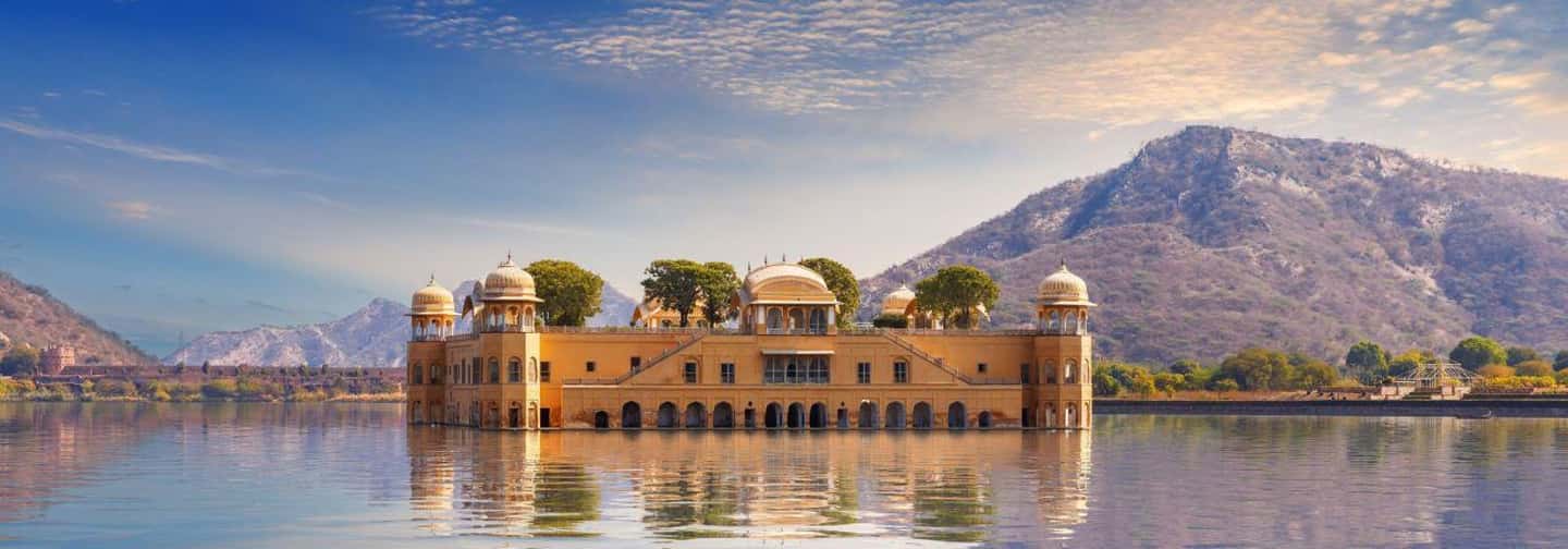 Jaipur: Full Day Sightseeing with Professional Photographer - How the private guide-and-photographer setup changes your Jaipur day