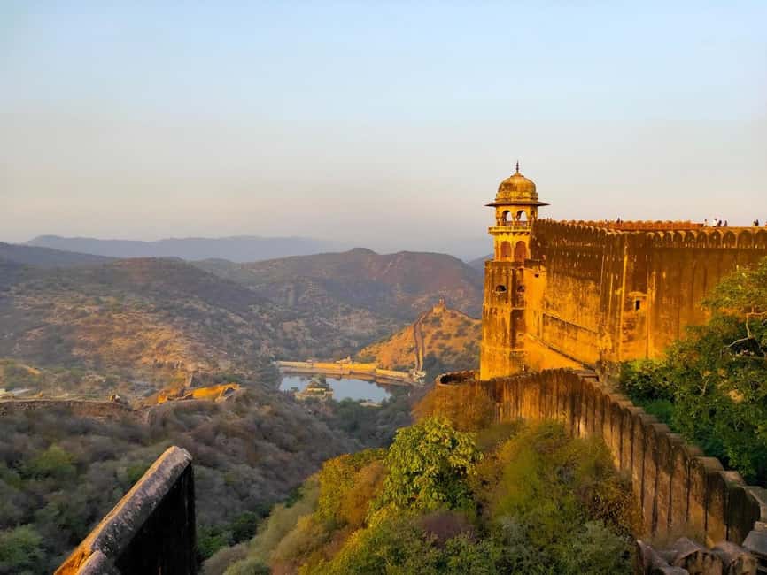 Jaipur: Full or Half-Day City Sightseeing Guided Tour - Hawa Mahal: quick photo time at the Palace of Winds