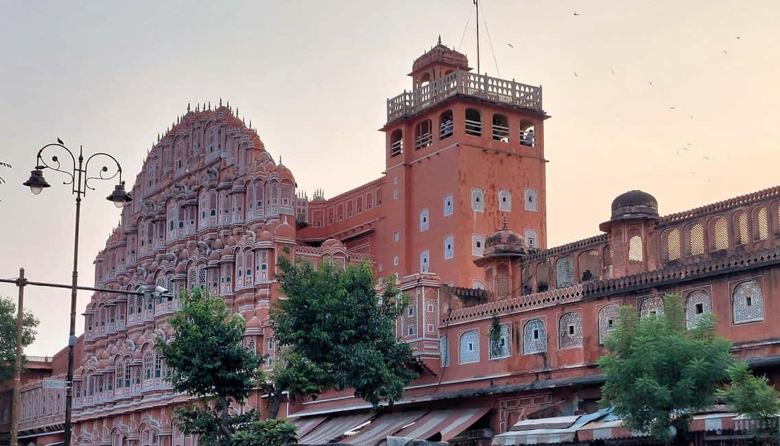 Jaipur: Full or Half-Day City Sightseeing Guided Tour - Amber Fort and Sheesh Mahal: the main architectural payoff