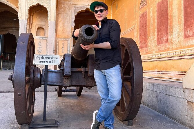 Jaipur Half-Day Evening Tour with Sunset and Dinner - Ramganj dinner: where the local meal becomes part of the experience