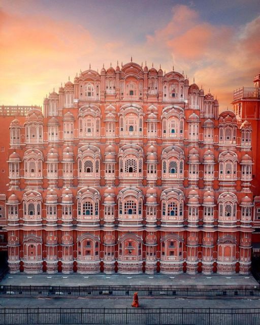 Jaipur Half-Day Tour Amer Fort, Jal Mahal & hawa mahal. - Private car comfort: escaping Jaipur heat and chaos fast