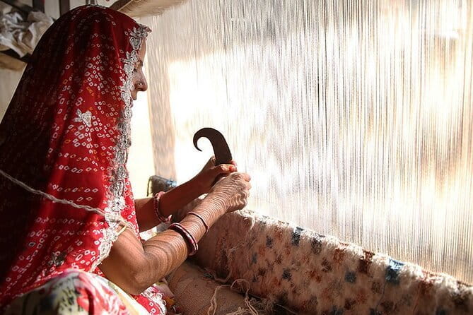 Jaipur Heritage and Old Market Shopping Tour - Khanjane Walon ka Rasta: Marble Décor for a Unique Jaipur Souvenir