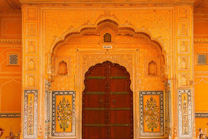 Jaipur Heritage Walk - Artisans | Bazaars | Culinary | Temples (Awarded) - Stop 1: Golcha Cinema and Jaipur’s Seven Gates Story