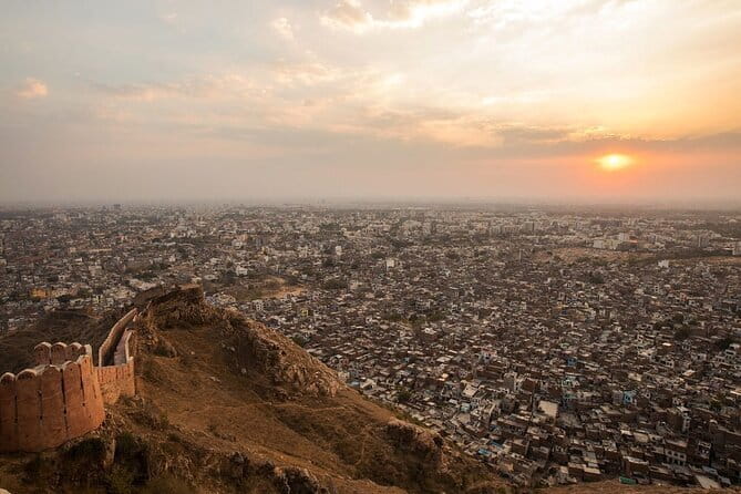 Jaipur Nahargarh Fort Sunrise or Sunset Tour with Flower Market - Jal Mahal in Man Sagar Lake: quick, but worth it for reflections
