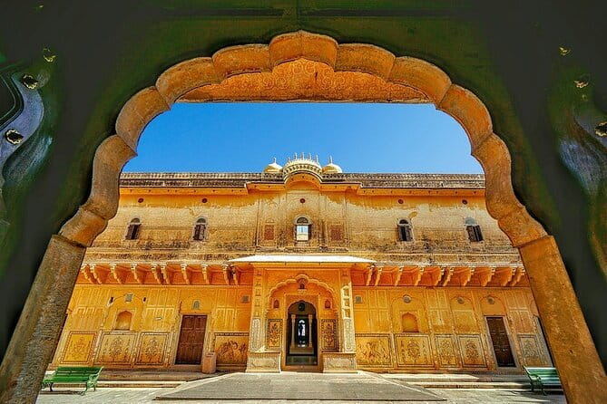 Jaipur Nahargarh Fort Sunrise or Sunset Tour with Flower Market - Pink City walking time: where the “real” Jaipur vibe shows up