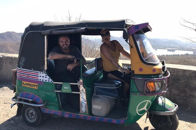 Jaipur Nahargarh Sunset and Night Lights Tour - Jal Mahal by Night: A Quick Water-Palace Stop With Big Presence