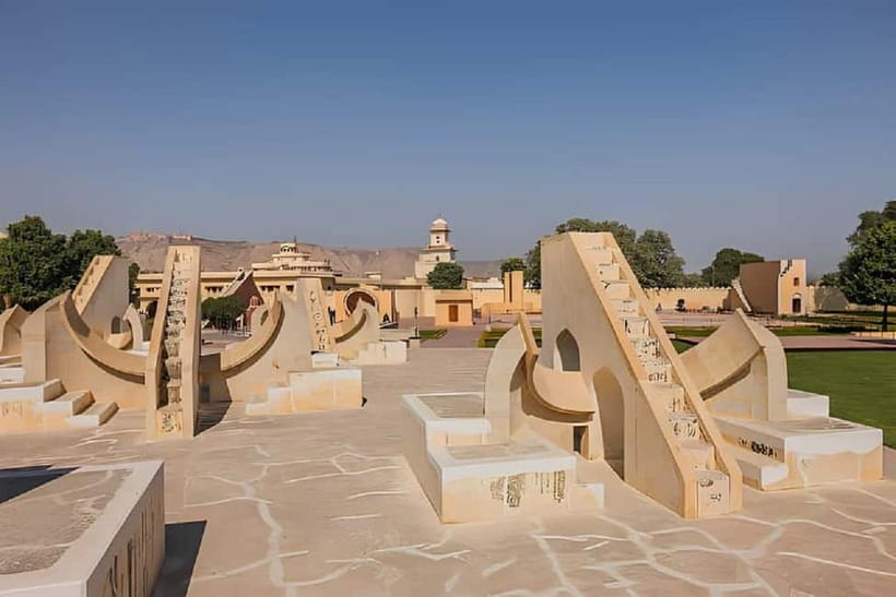 Jaipur: Night Open Jeep Safari with City Lights & Palaces - Practical tips to make your night safari smoother