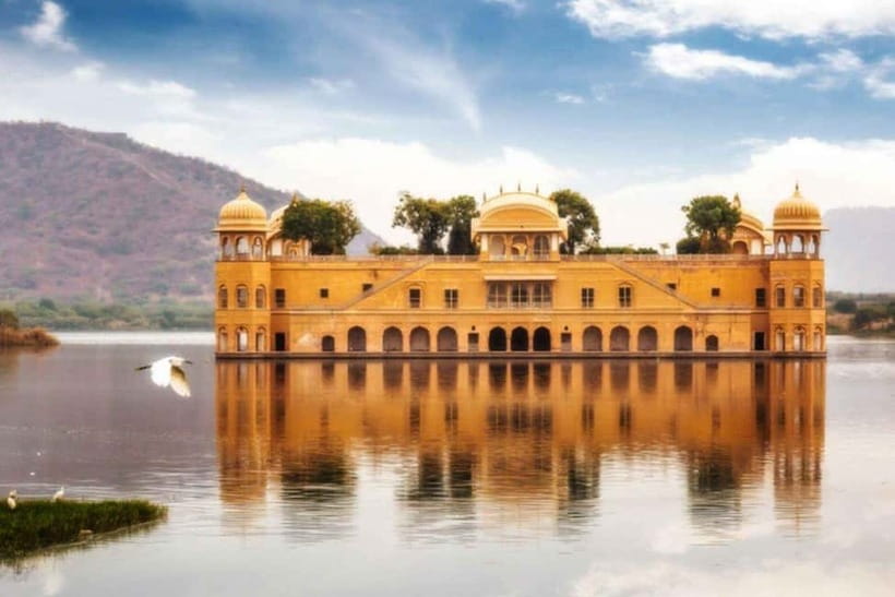 Jaipur Pink City Heritage Tour: Book By Car with Guide - Pickup, Private Car, and Your Guide’s Role