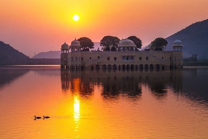 Jaipur Private Day Trip from Jaipur - Amber Fort: the royal walls, gates, and the fun kind of walking