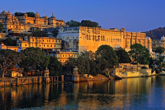Jaipur Private Day Trip from Jaipur - City Palace: museum time for textiles, costumes, weapons, and paintings
