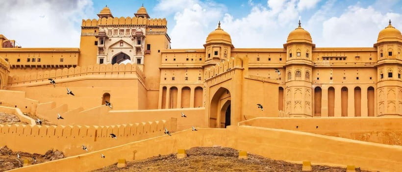 Jaipur: Private Full-Day City Tour with Car and Guide - City Palace and Jantar Mantar: two different ways Jaipur shows power