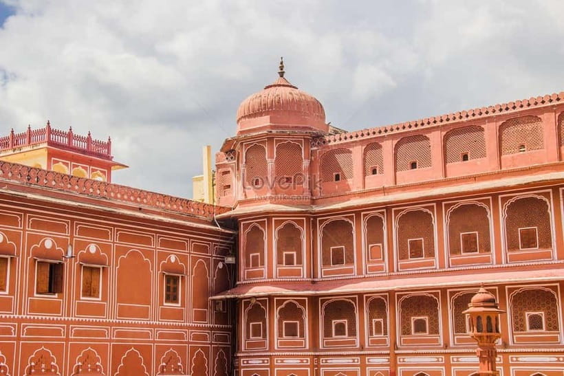 Jaipur: Private Full-Day City Tour with Car and Guide - Skip-the-ticket-line and private pacing: where value shows up