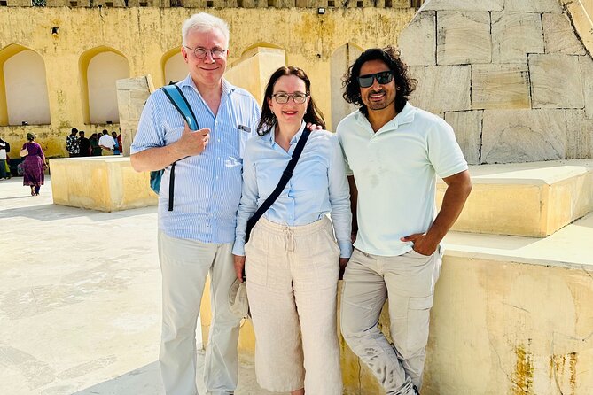 Jaipur Private Full Day City Tour with Pick Up and Drop Off - Getting Oriented in Jaipur: Pickup, Timing, and Staying Comfortable