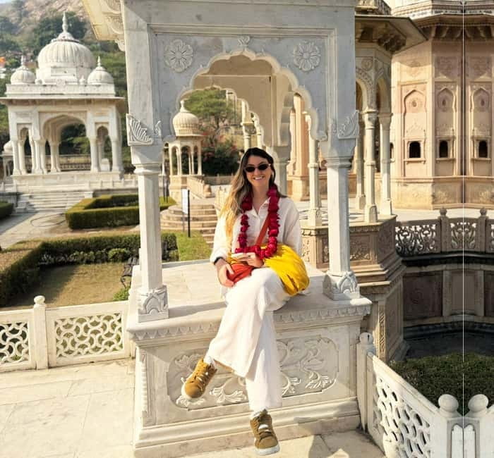Jaipur: Private Half-Day Instagram Tour with Guide - Hawa Mahal: Windows, Angles, and Why It’s So Photogenic