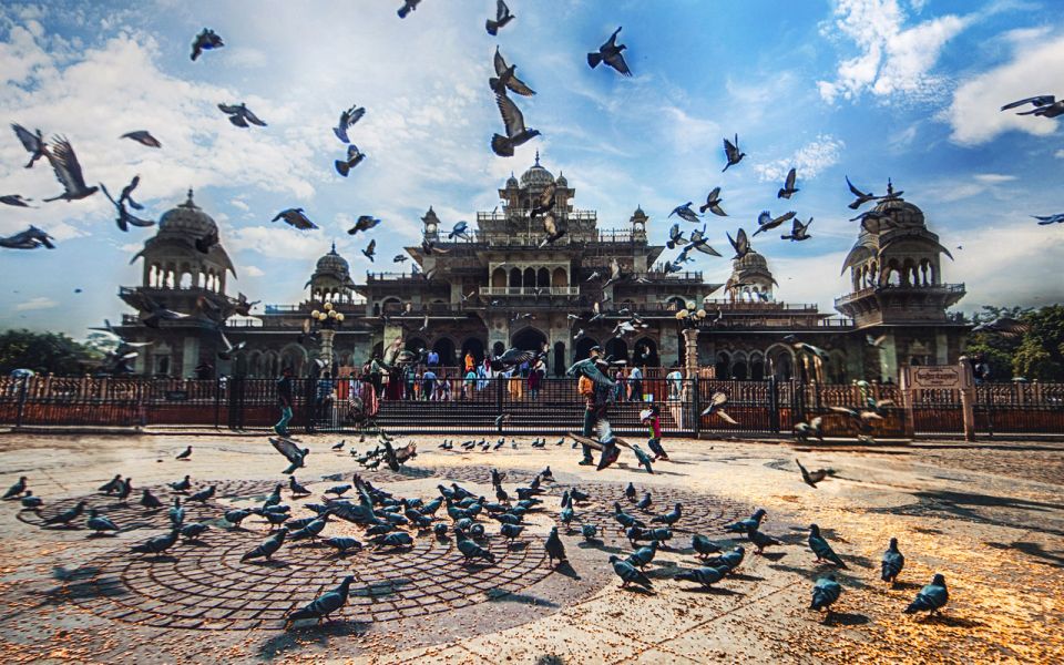 Jaipur: Private Tour for Instagram and Photography Lovers - Hawa Mahal and Jantar Mantar: two kinds of wow