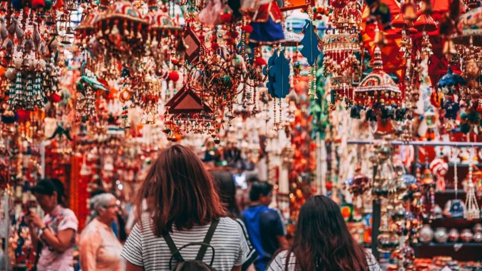 Jaipur Shopping: Jewelry, Fabrics, Rugs & Block Printing - Jewelry and Stone Shops: Getting Good Options Without the Pressure