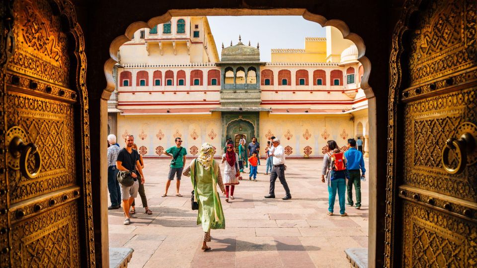 Jaipur Sightseeing by Tuk-Tuk: Temples, Palaces & Markets - Jantar Mantar: the astronomy stop that feels surprisingly hands-on