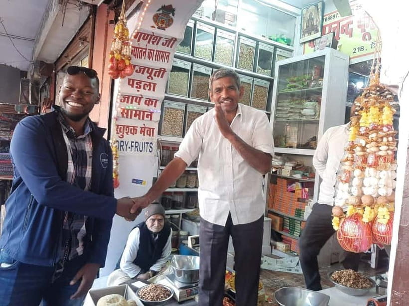 Jaipur: Spice Market and Street Food Walking Tour - Jaipur’s oldest and biggest spice market: watch spices get made