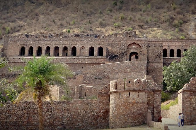 Jaipur to Chandbaori Stepwell & Haunted Bhangarh Private Trip - Tips to Get the Most Out of Chand Baori and Bhangarh